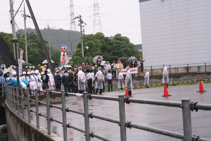 オフサイト抗議